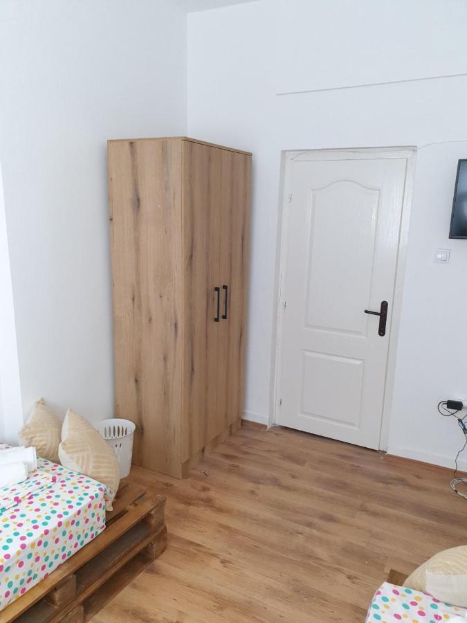 Fenix Apartman II ザイェチャル エクステリア 写真
